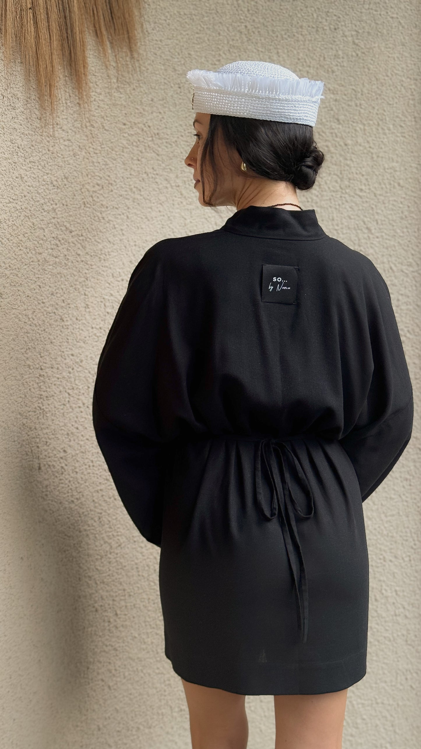 Black linen kimono with ties