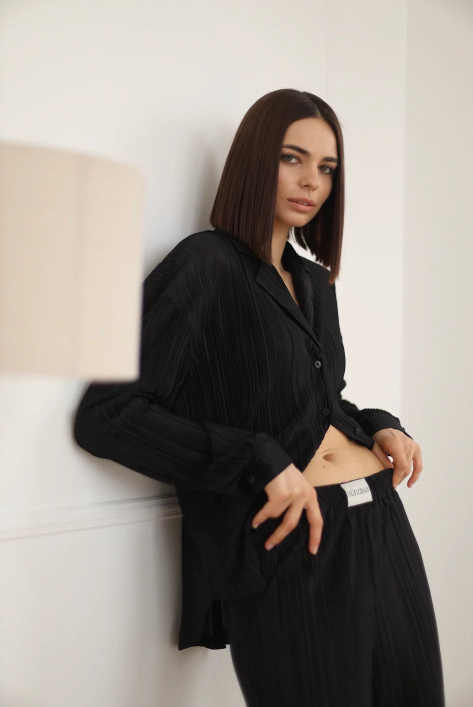AMELIA BLACK PLEATED SHIRT