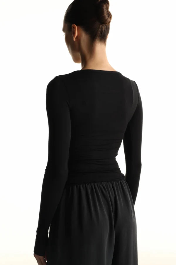 ULTRA-LIGHT CASHMERE & MICROMODAL CREW NECK LONG SLEEVE TOP — BLACK