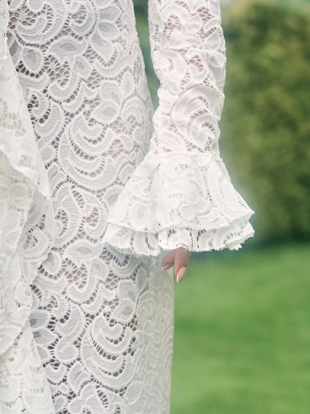 Élise Lace Dress